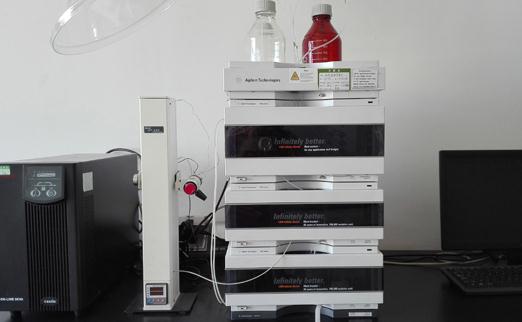 高(gāo)效液相(xiàng)色譜儀